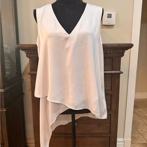BCBGMaxAzria White Top